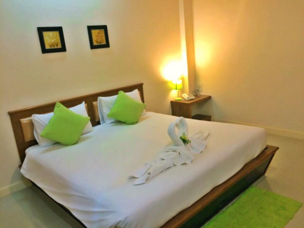 Chumphon Travelodge Exteriör bild