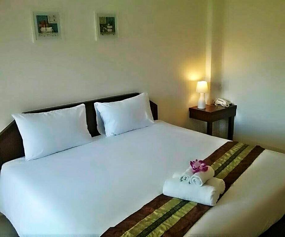 Chumphon Travelodge Exteriör bild