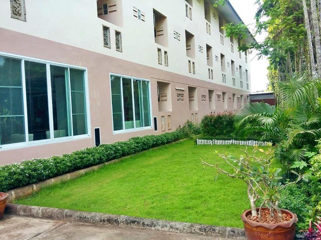 Chumphon Travelodge Exteriör bild