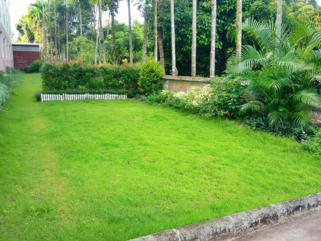 Chumphon Travelodge Exteriör bild