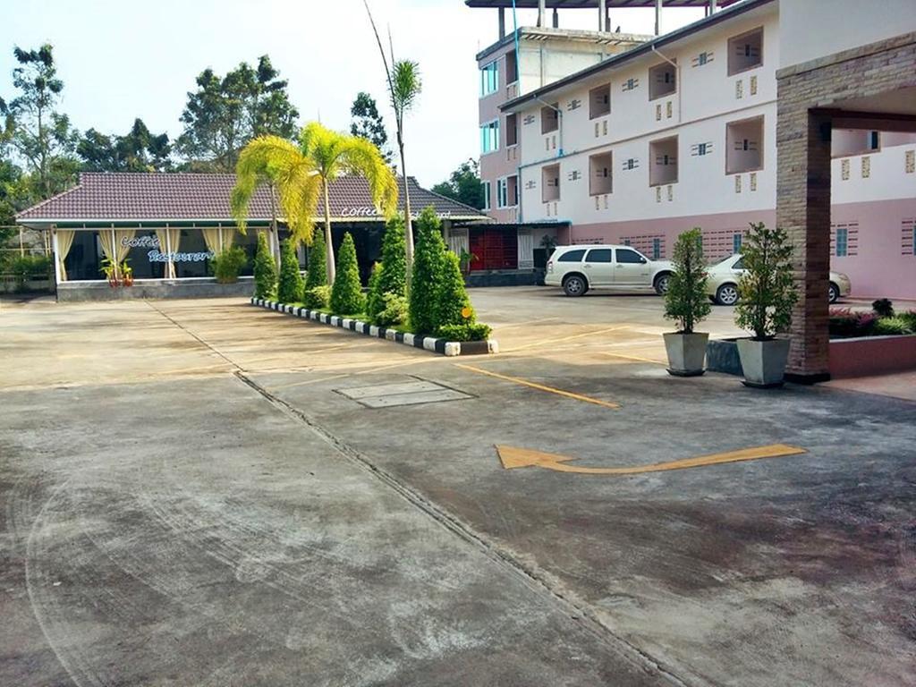 Chumphon Travelodge Exteriör bild