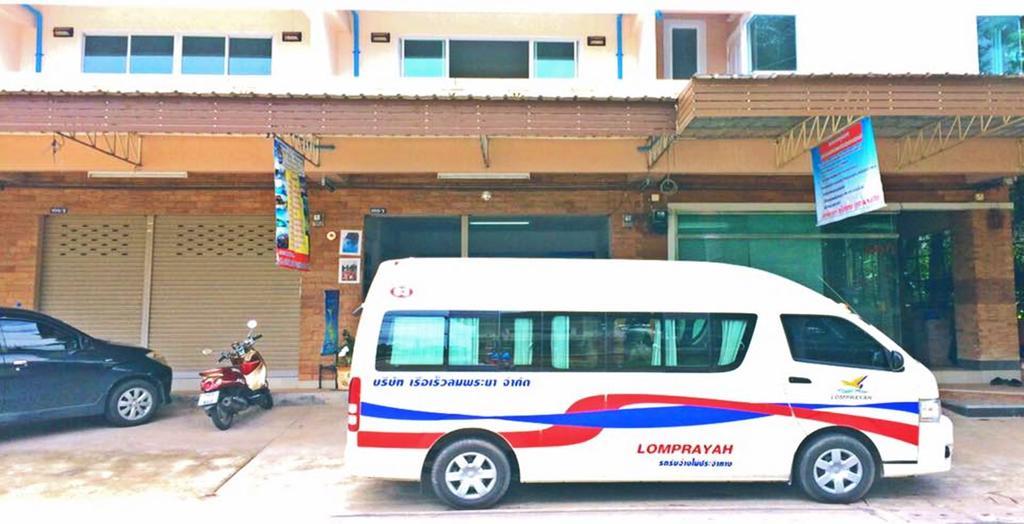 Chumphon Travelodge Exteriör bild